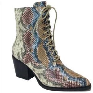 🌸. Stylish Multicolor Lace-Up Ankle Boots